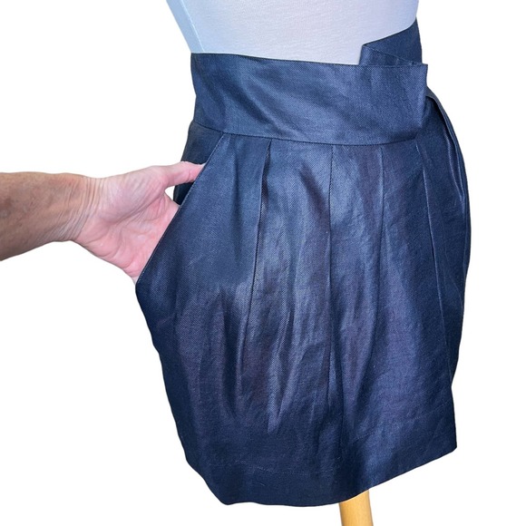 Robert Rodriguez Women’s Navy Mini Skirt with Unique Front Pleat  Apx Size 6 - Picture 3 of 13